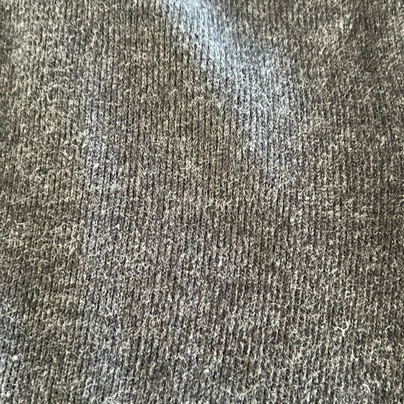 Zip up - Picture 1 of 1